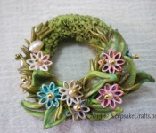 clay-flower-wreath