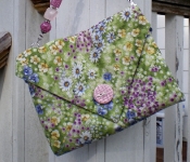 folded-bags-with-beaded-handles-floral-bag_0