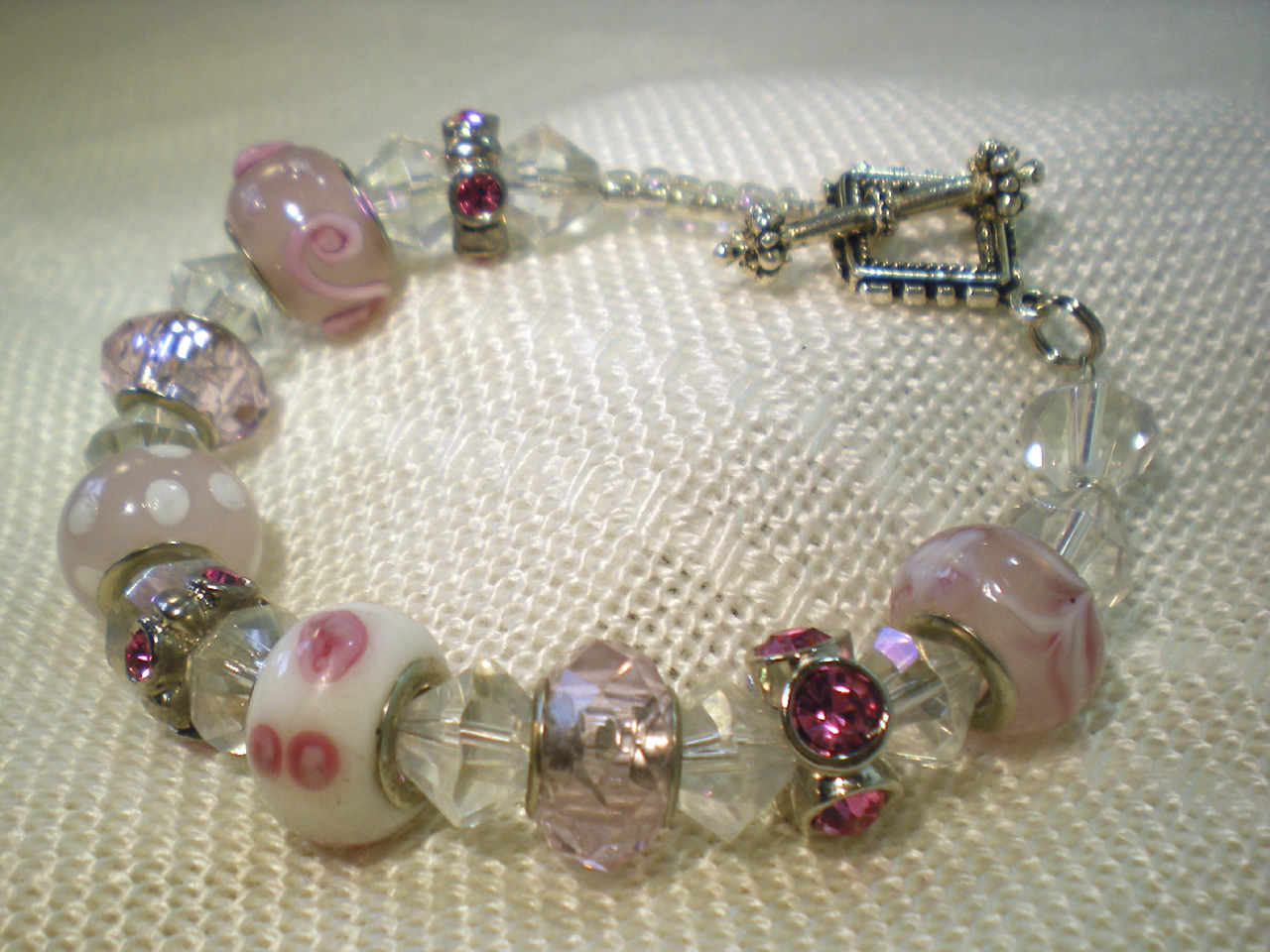 pandora-style-glass-and-crystal-bracelet-still-1