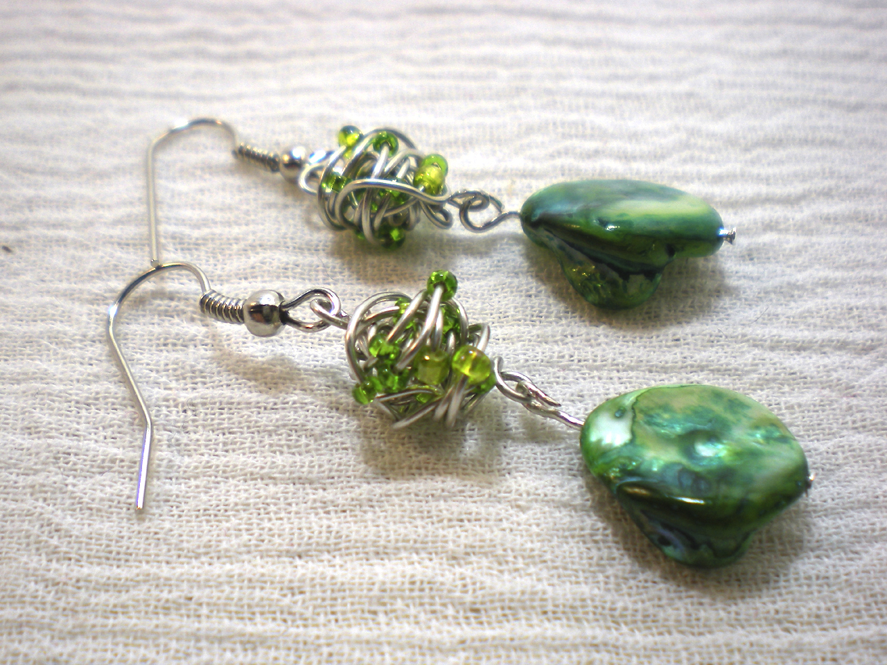 Make Your Own Tangled Wire Beads - Video Tutorial