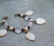 Gold n Pearls Bracelet