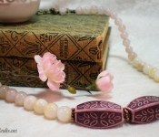 blushing pinks necklace