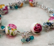 crystal & floral bead bracelet still (2)