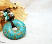 donut & dangles necklace