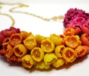 ombre flowers necklace.JPG