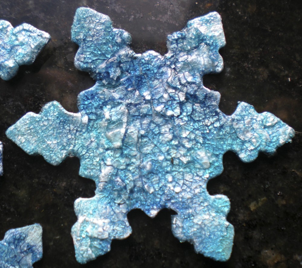 crackled-snowflakes-single