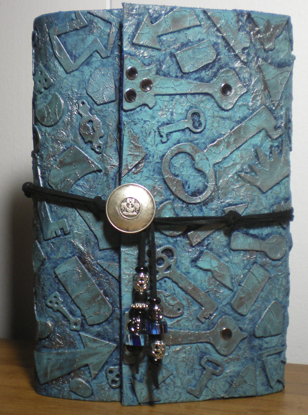 faux-leather-sketchbook-blue