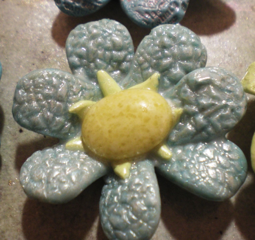 funky-polymer-clay-flower-light-blue-crackle