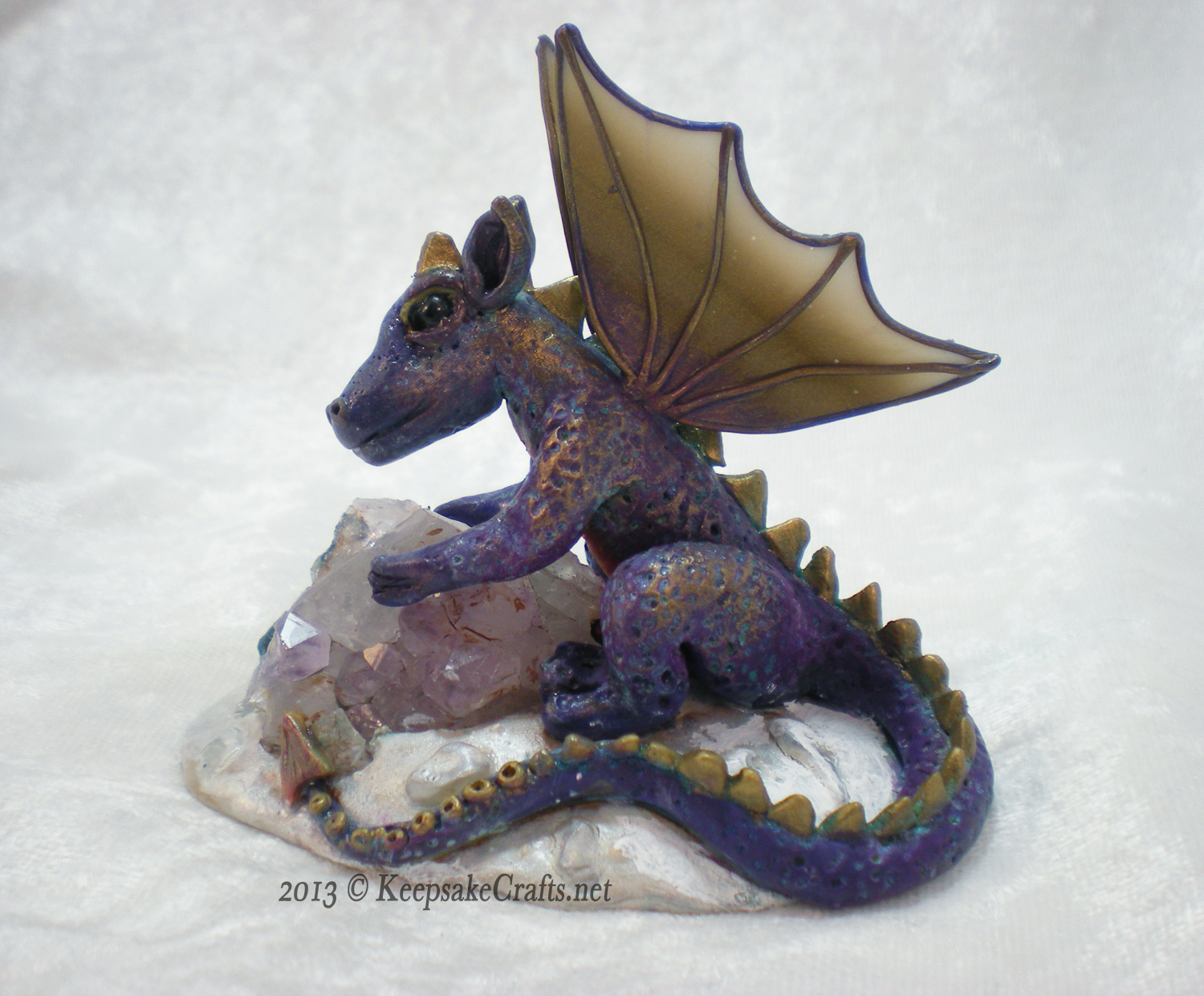 purple-dragon-sculpture-1