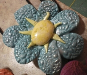 funky-polymer-clay-flowerblue-crackle