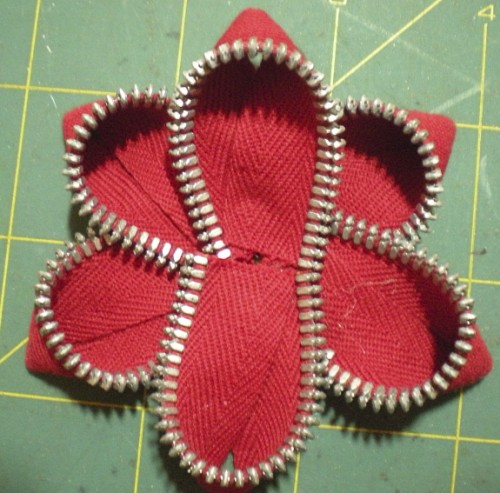 zipper-flowers-step-5c-assembly