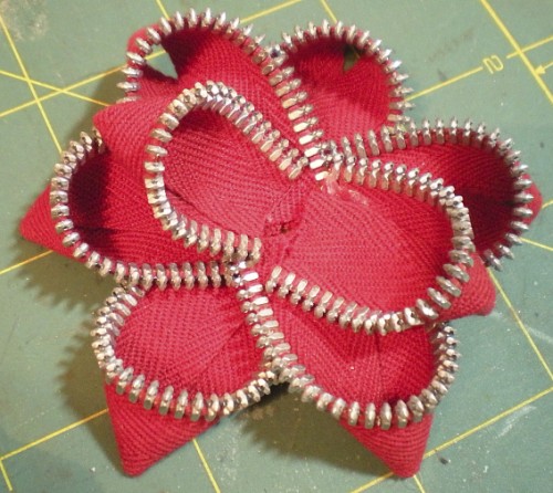 zipper-flowers-step-5d-assembly