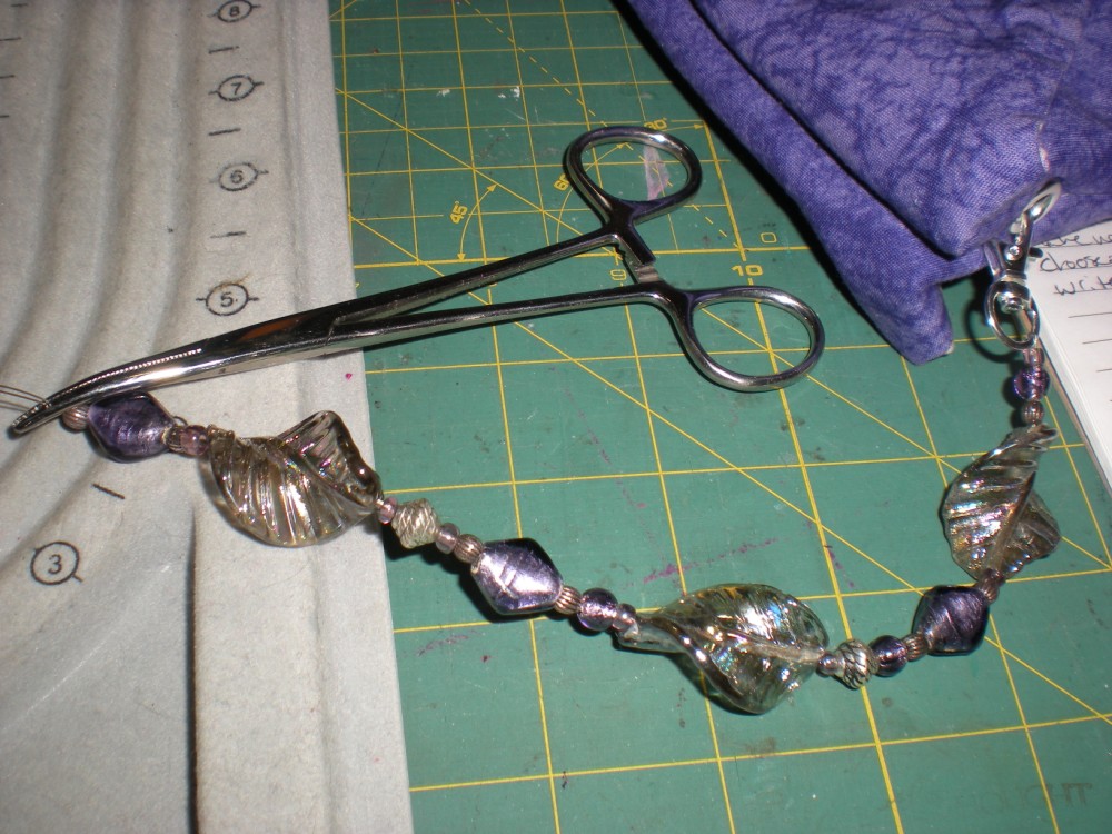 folded-purse-handle-tutorial-9-clamp-beads