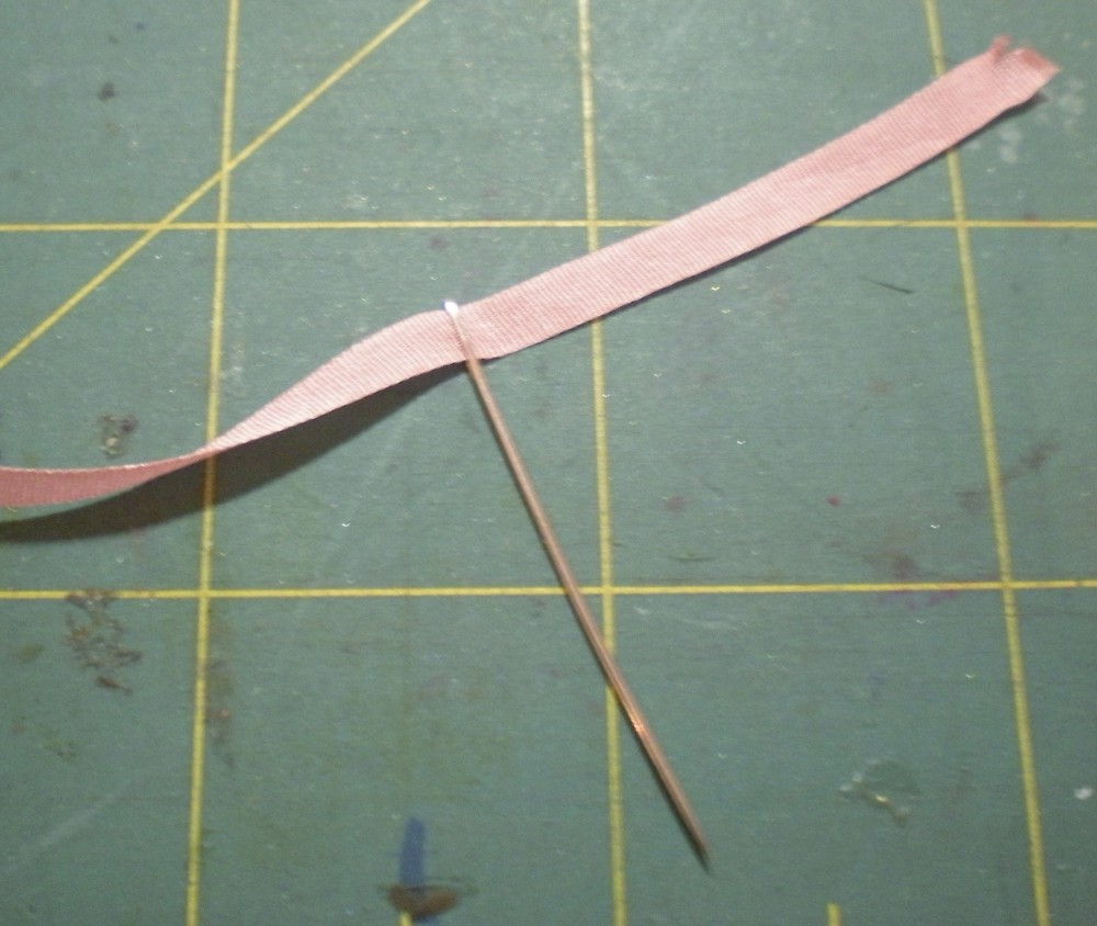 silk-ribbon-pillow-11-thread-needle