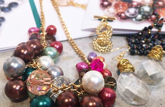 What’s Inside the Facet Jewelry Boxes? Beads & Findings Kits Right To Your Door!