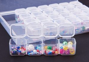 PandaHall Elite 2 Pack Clear Rectangle Plastic Box Container Case Removable Bead Storage Organizer with 28 small gride